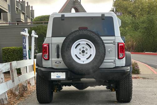 Avalanche Gray 2026 Ford Bronco Heritage Edition