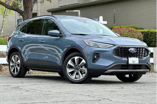 2025 Ford Escape Platinum
