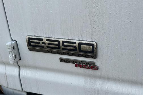 2013 Ford E350 Super Duty XL