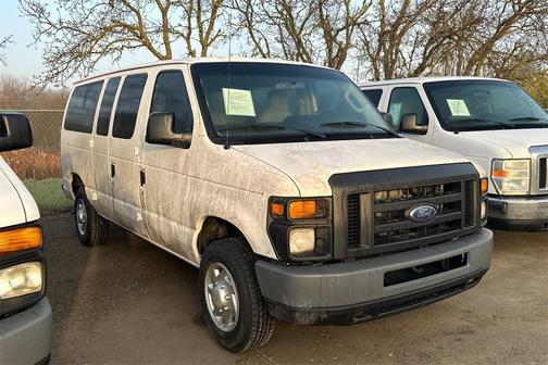 2013 Ford E350 Super Duty XL