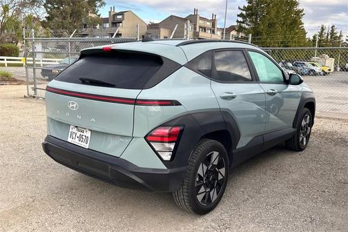 2024 Hyundai KONA SEL