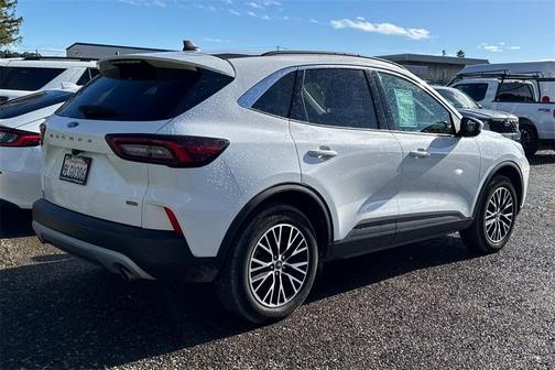 2023 Ford Escape PHEV SE