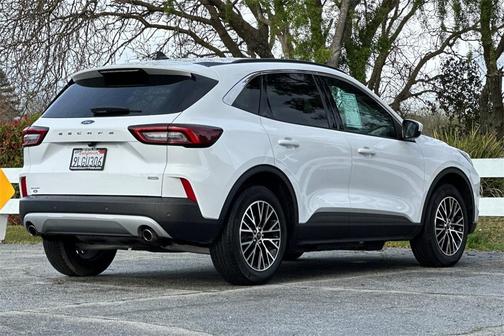 2023 Ford Escape PHEV SE