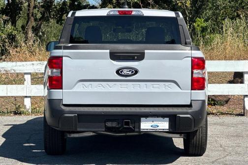 Space White Metallic 2026 Ford Maverick XLT