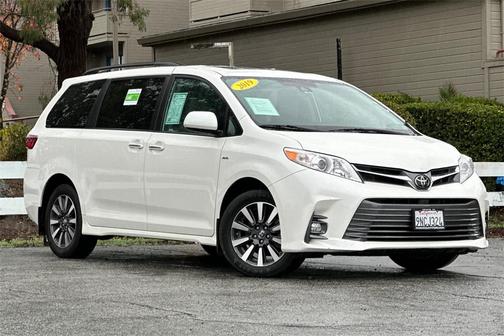 2019 Toyota Sienna XLE Premium