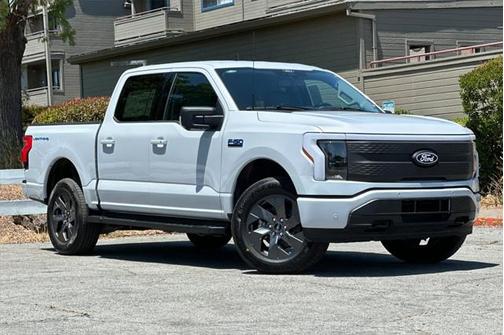 2025 Ford F-150 Lightning Flash