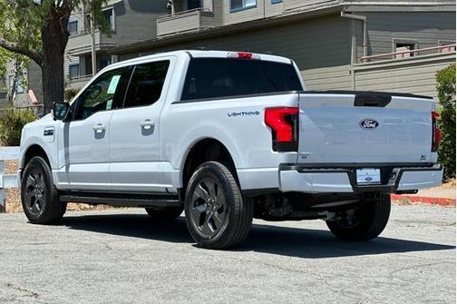 2025 Ford F-150 Lightning Flash