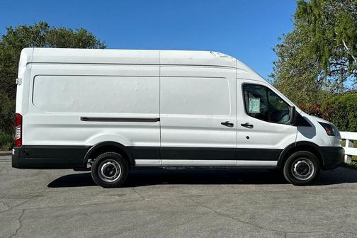 Oxford White 2018 Ford Transit-250 Base