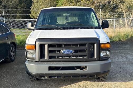 2013 Ford E350 Super Duty XL