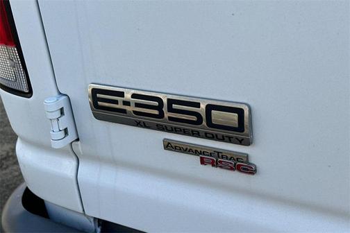 2013 Ford E350 Super Duty XL