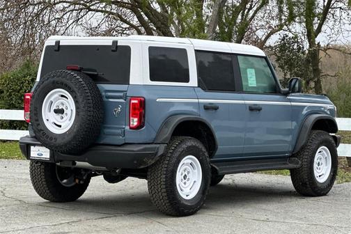 2025 Ford Bronco Heritage Edition
