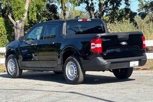 Shadow 2026 Ford Maverick XL