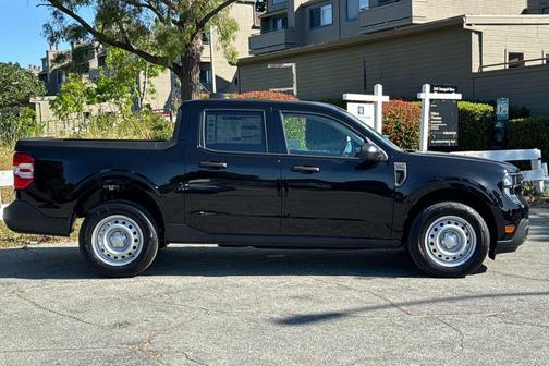 Shadow 2026 Ford Maverick XL