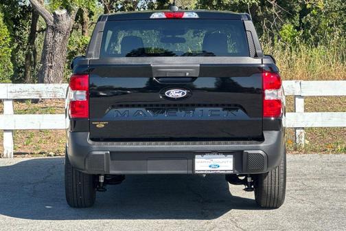 Shadow 2026 Ford Maverick XL