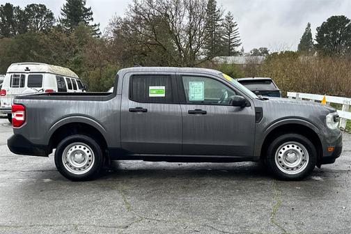 2022 Ford Maverick XL