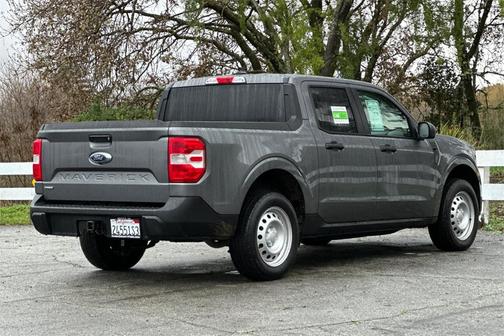 2022 Ford Maverick XL