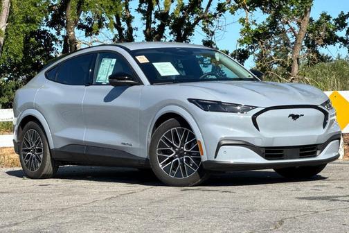 Glacier Gray Metallic TriCoat 2025 Ford Mustang Mach-E Premium