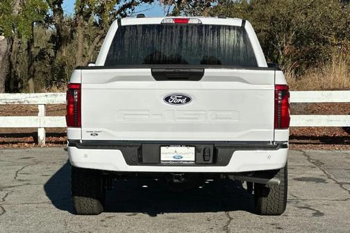 Oxford White 2026 Ford F-150 XLT
