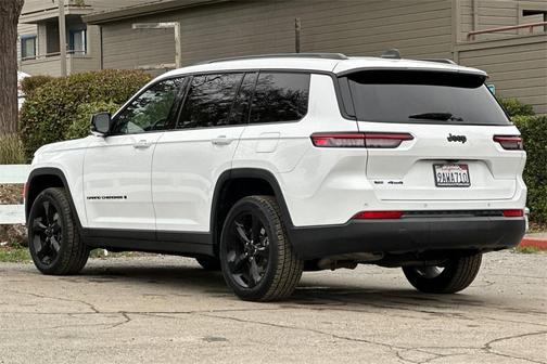 2022 Jeep Grand Cherokee L Altitude