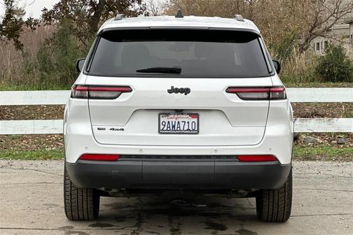 2022 Jeep Grand Cherokee L Altitude
