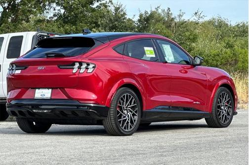2022 Ford Mustang Mach-E GT