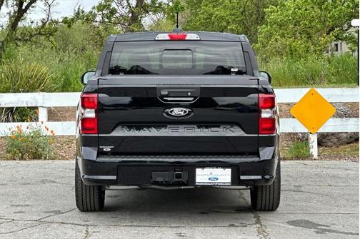 2025 Ford Maverick Lobo