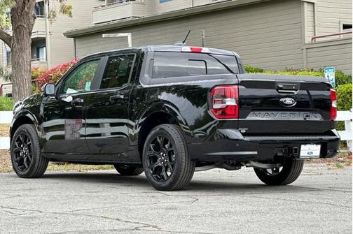 2025 Ford Maverick Lobo