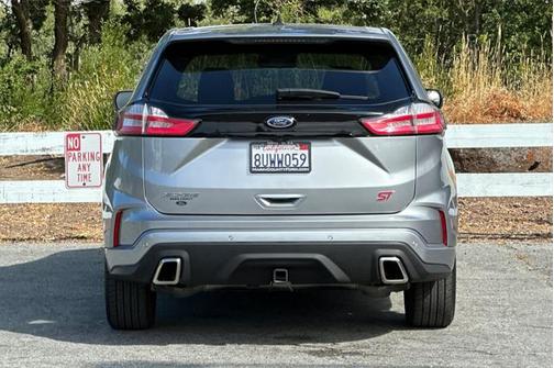 2020 Ford Edge ST