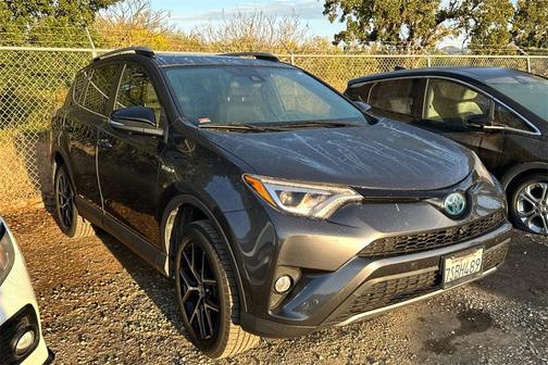 2017 Toyota RAV4 Hybrid SE