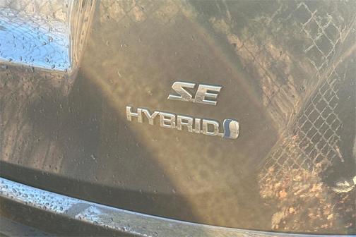 2017 Toyota RAV4 Hybrid SE