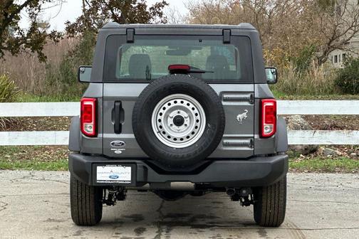 2025 Ford Bronco Base