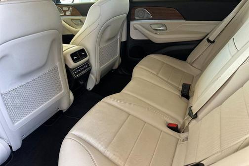 White 2022 Mercedes-Benz GLE 350 4MATIC