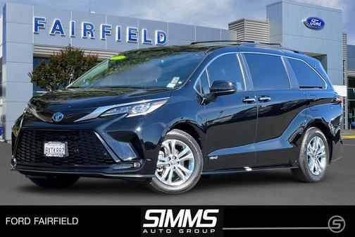 2021 Toyota Sienna XSE 7 Passenger