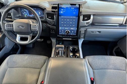 2024 Ford F-150 Lightning Flash