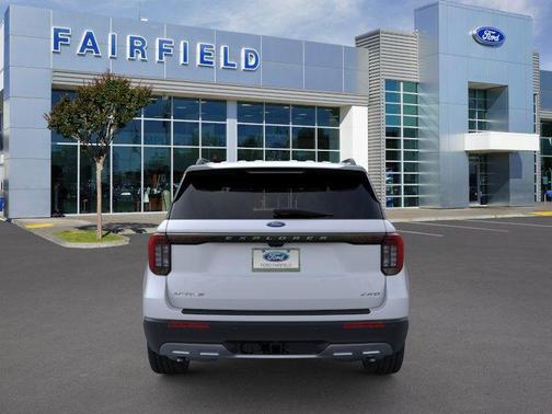 Space White Metallic 2026 Ford Explorer Active