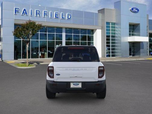 Oxford White 2026 Ford Bronco Sport Outer Banks