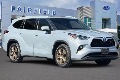 2022 Toyota Highlander Hybrid XLE