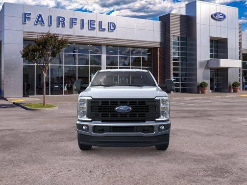 Oxford White 2026 Ford F-350 XL