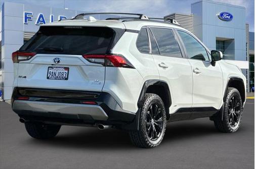 2022 Toyota RAV4 Hybrid SE