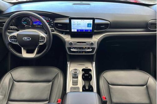 Agate Black Metallic 2021 Ford Explorer XLT