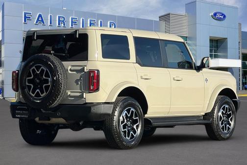2025 Ford Bronco Outer Banks