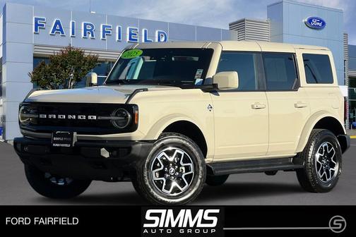 2025 Ford Bronco Outer Banks