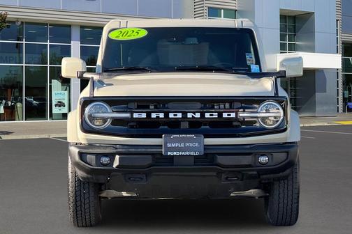 2025 Ford Bronco Outer Banks