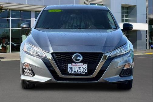 2022 Nissan Altima SR FWD