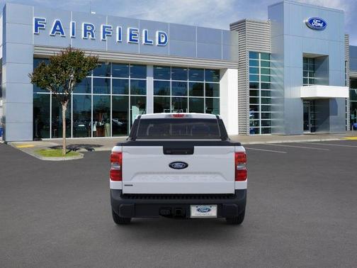 Oxford White 2026 Ford Maverick Lariat