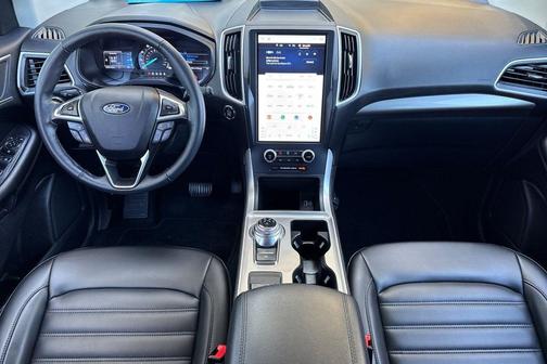 Gray Metallic 2023 Ford Edge SEL