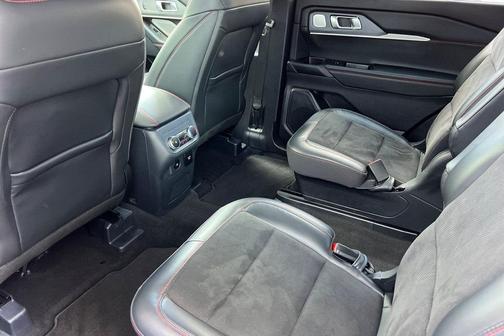 Star White Metallic Tri-Coat 2025 Ford Explorer ST