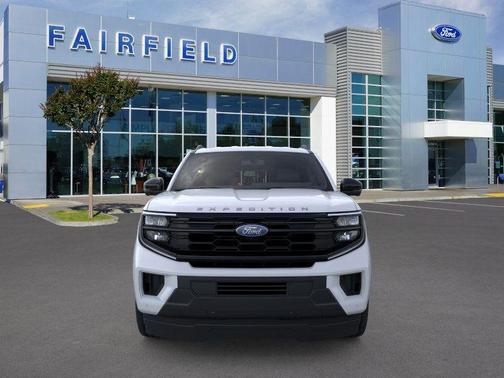 Space Silver Metallic 2026 Ford Expedition Active