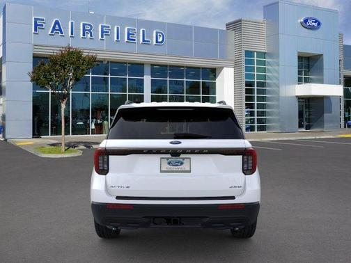 Star White Metallic Tri-Coat 2026 Ford Explorer Active