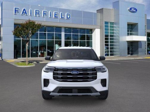 Star White Metallic Tri-Coat 2026 Ford Explorer Active